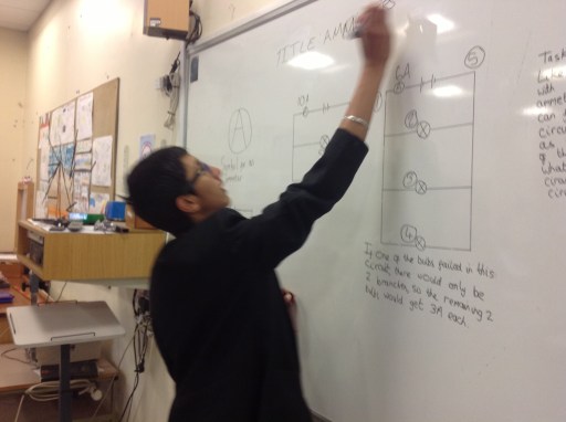 Kieret explaining how V=IR works in practice. 